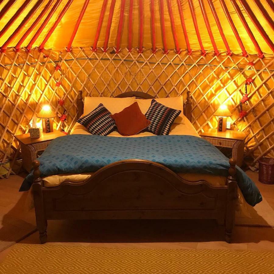 Mcclure Yurt At Carrigeen Glamping Kilkenny Eksteriør billede